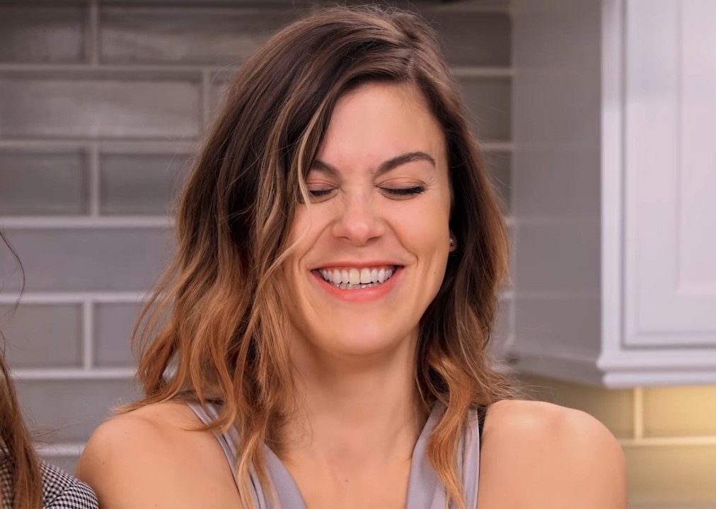 Lindsey Shaw: The Explanations Behind Her Departure from "Pretty Little Liars"